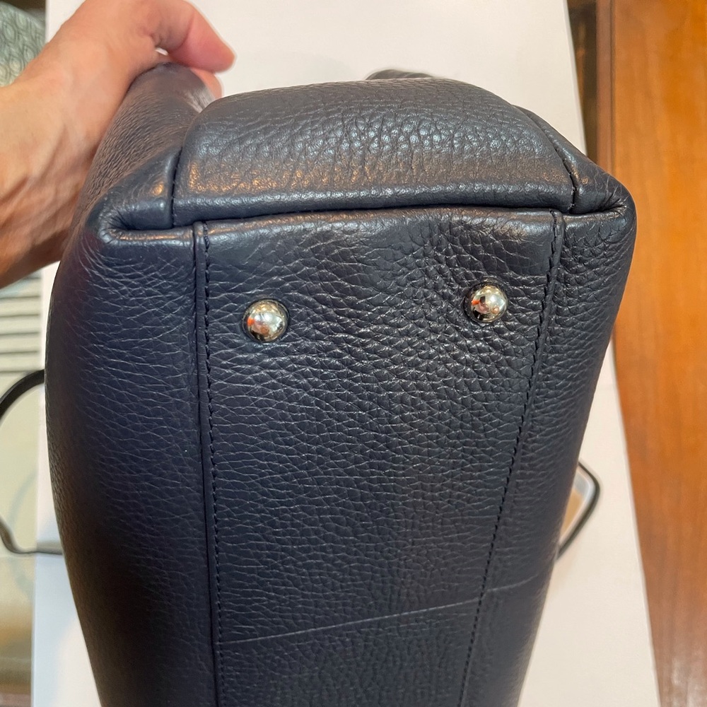 Radley London deep navy blue crossbody bag with hand strap - Picture 5 of 15